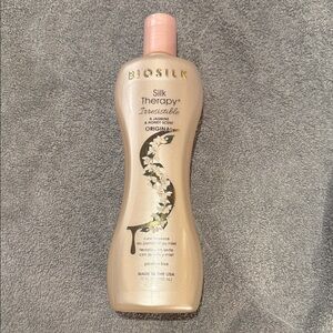 Biosilk Silk Therapy Irresistible Hair Treatment in Gold Bottle